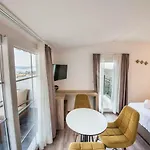 Hotel Dekatria Rooms&aparts