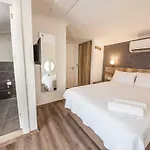 Hotel Dekatria Rooms&aparts 3*