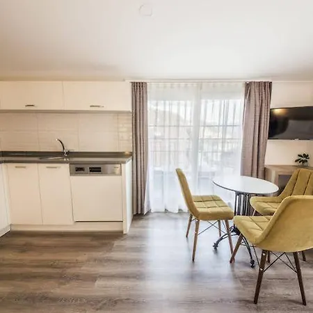 Dekatria Rooms&aparts Hotel