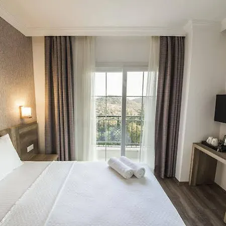 Dekatria Rooms&aparts 3*