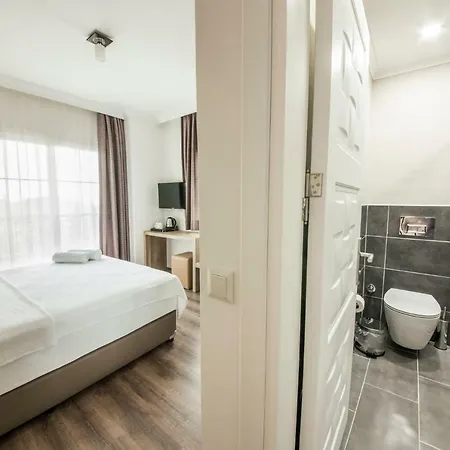 Dekatria Rooms&aparts 3*