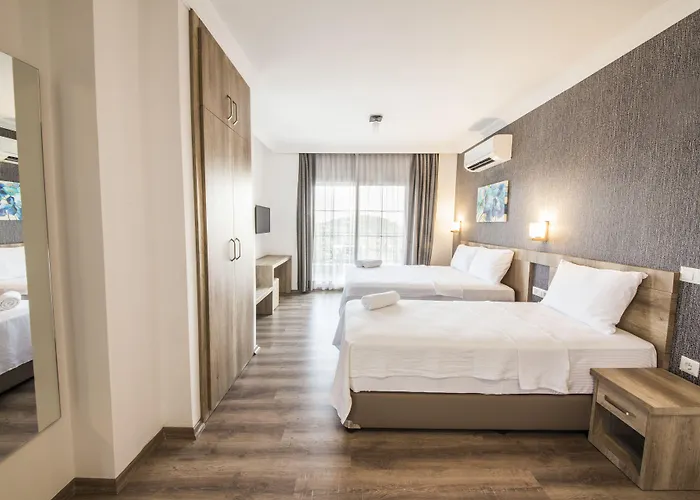 Hotel Dekatria Rooms&aparts 3*