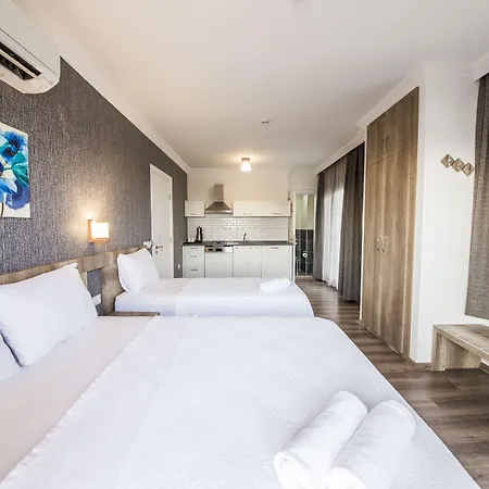 Dekatria Rooms&aparts 3*